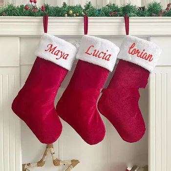 Atendimento personalizado e customizado clássico esquema de cores de pelúcia borda vermelho de pelúcia, pano de meias de Natal árvore de Natal decoração de lareira