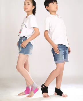 1 par de Crianças Tornozelo Cinta de Compressão Suporte de Fitness, prática de Esportes Guarda de Segurança Protetor de dança protetor de tornozelo 2020